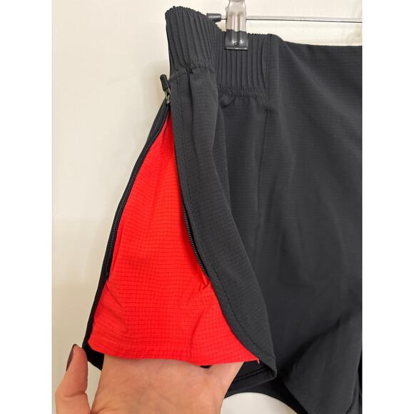 Nike Tempo Luxe Shorts Womens Medium Black Crimson Running Dri-FIT Run Division - Picture 4 of 7